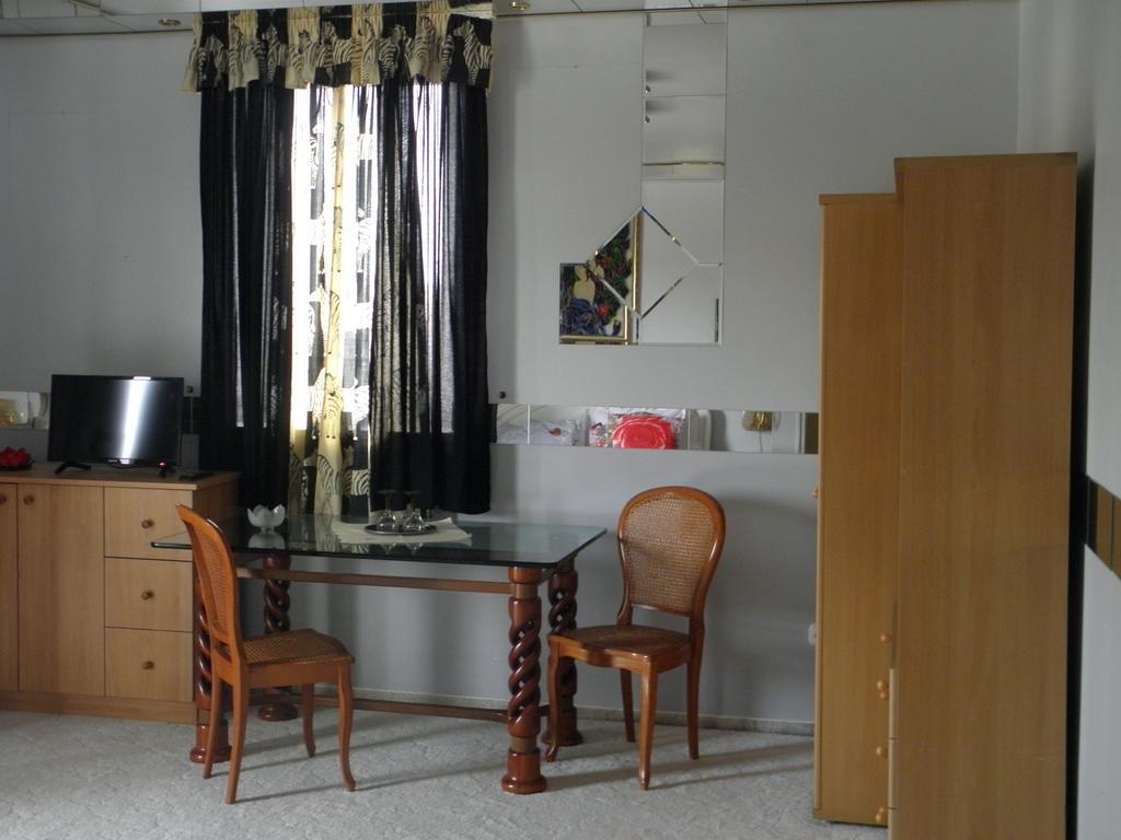 לינה וארוחת בוקר Hévíz Kristaly Apartman מראה חיצוני תמונה