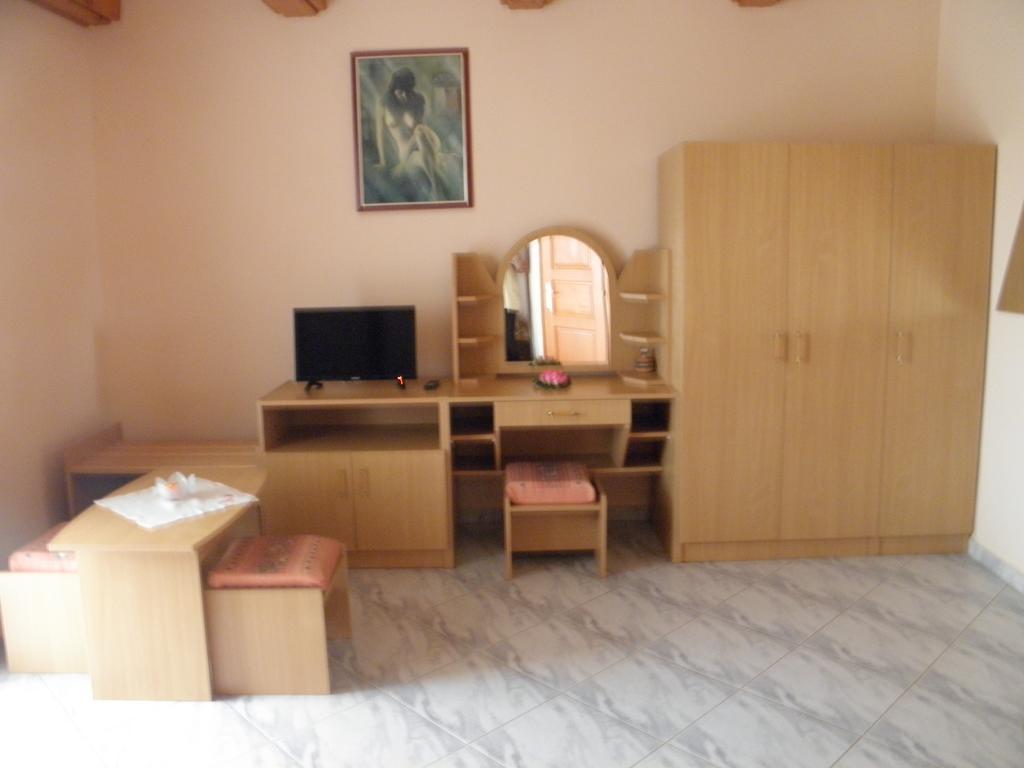לינה וארוחת בוקר Hévíz Kristaly Apartman מראה חיצוני תמונה