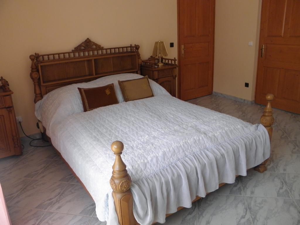 לינה וארוחת בוקר Hévíz Kristaly Apartman מראה חיצוני תמונה
